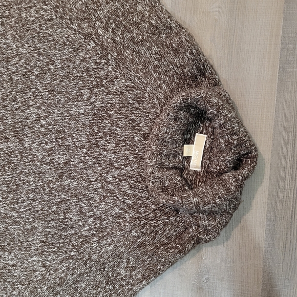 Poncho Sweater Turtleneck - Picture 6 of 7